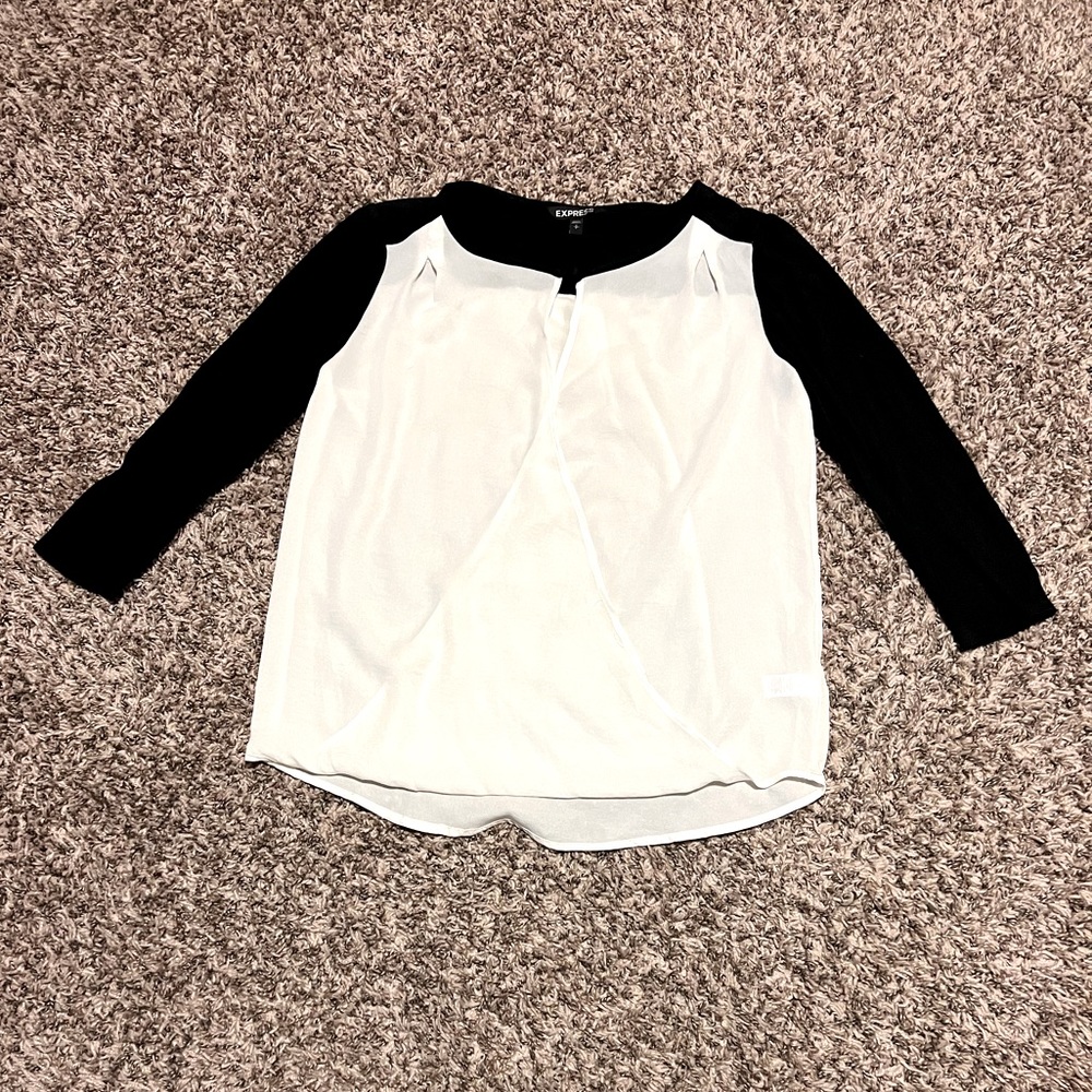 Black and white Express top - size small